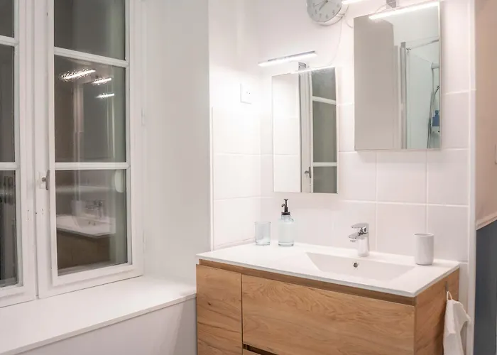 Les Balcons Sur La Loire Couette-café